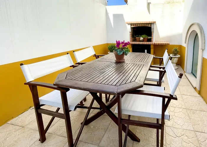 Santos & Belos 펜션 나자레